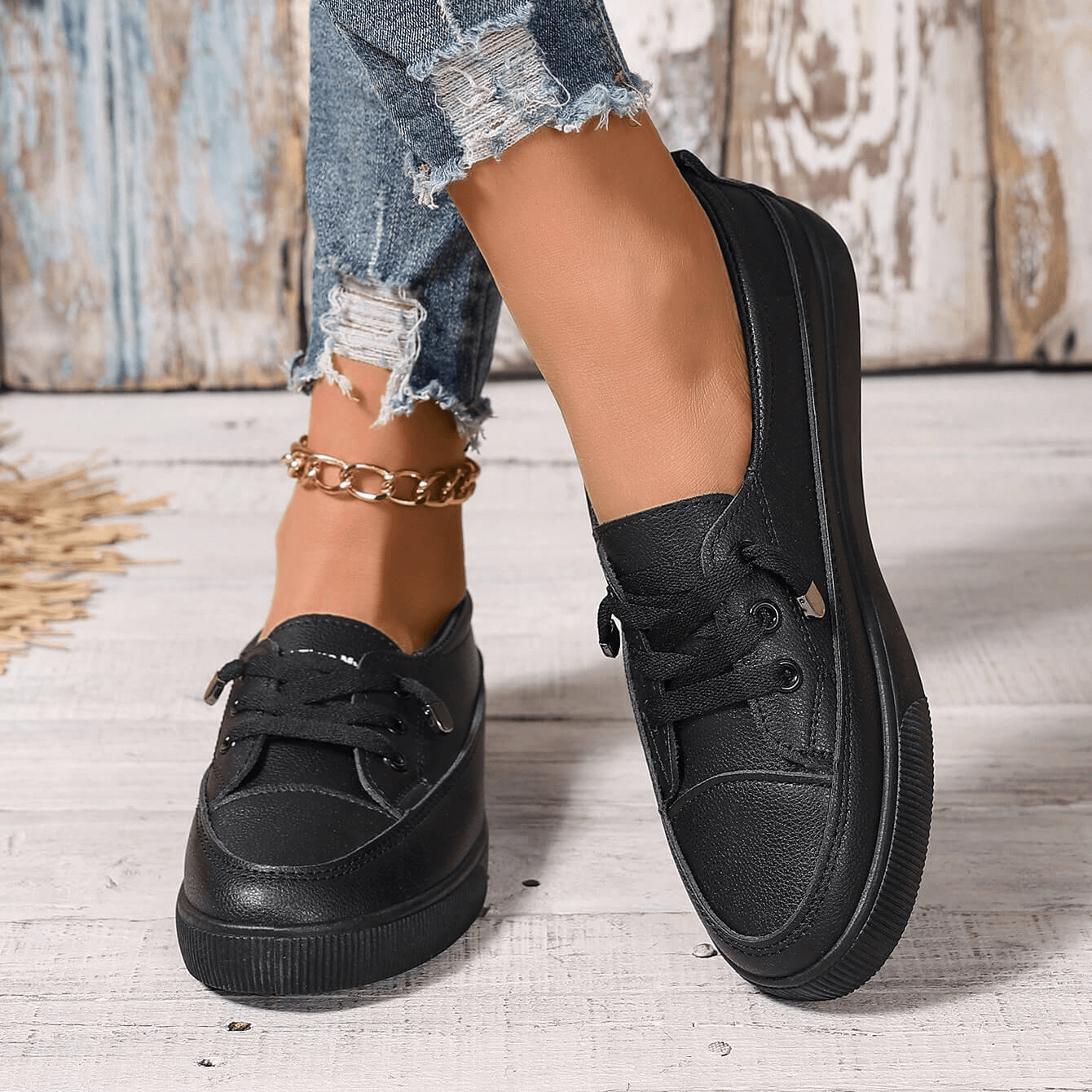 Lynor™ | Classic Lace-Up Casual Sneakers