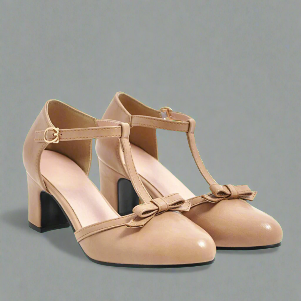 Lynor™ | Elegant & Comfortable Walking Sandals – Pain-Free Steps with Timeless Style