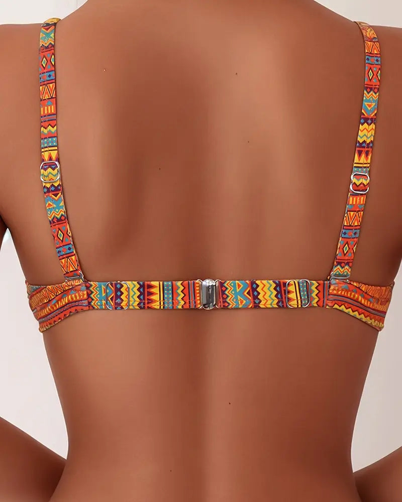 Lynor™ | Two-Piece Swimsuit – Striped Bikini Top