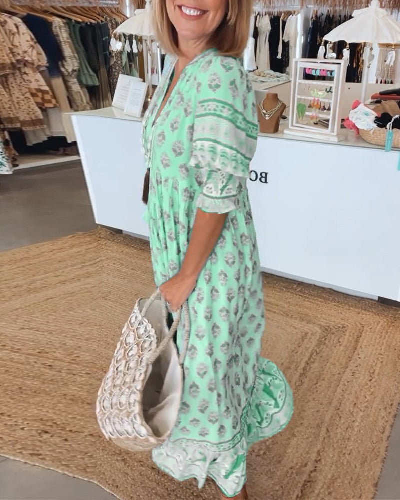 Lynor™ | Floral Dress – Chic V-Neck Style