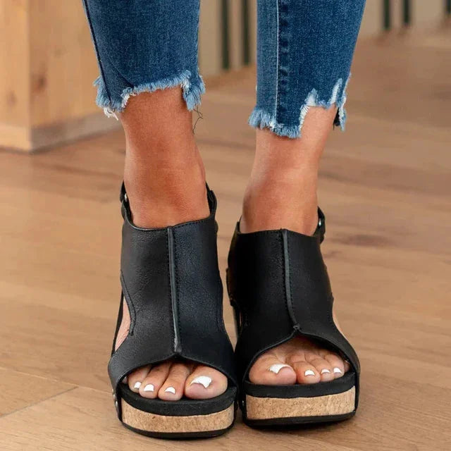 Lynor™ | Urban Chic Wedge Sandal Step Bold
