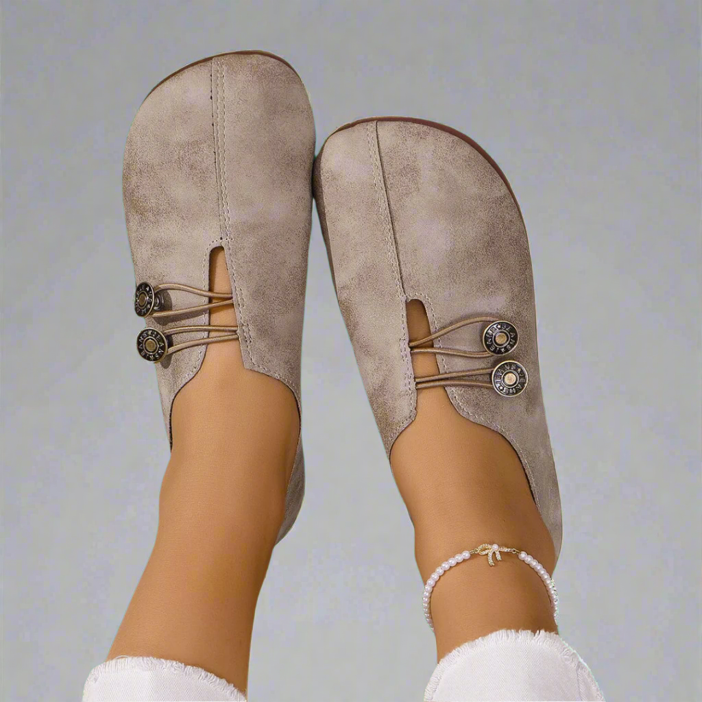 Lynor™ | Buckle Detail Sandals