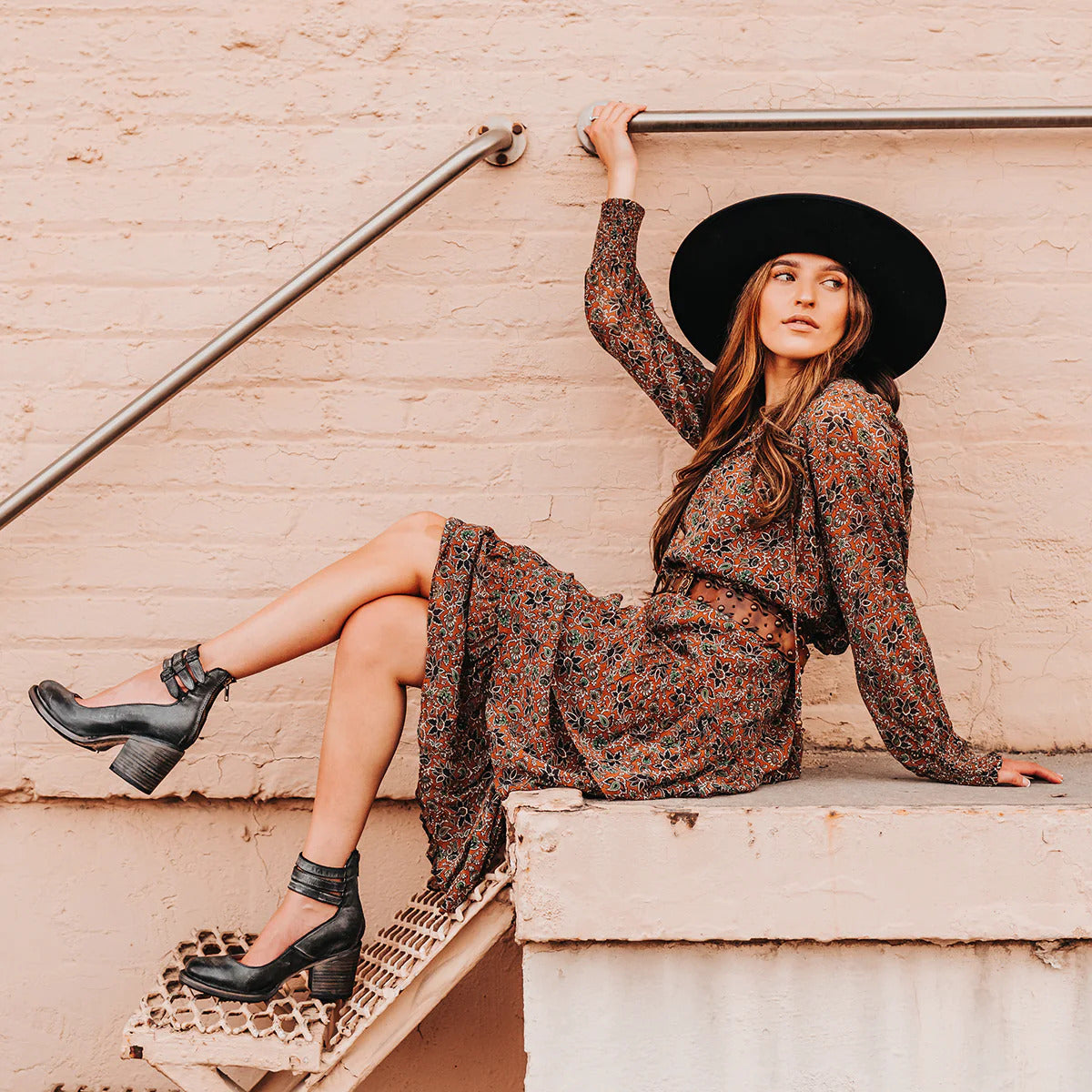 Lynor™ | Strap Boots