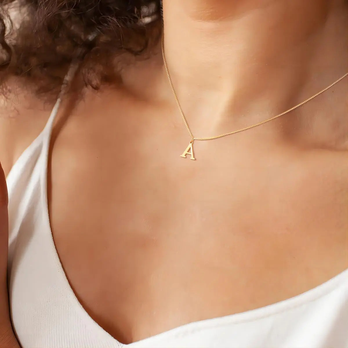 Lynor™ | Love Letter Initial Necklace – Personalized 18K Gold with Sentimental Charm