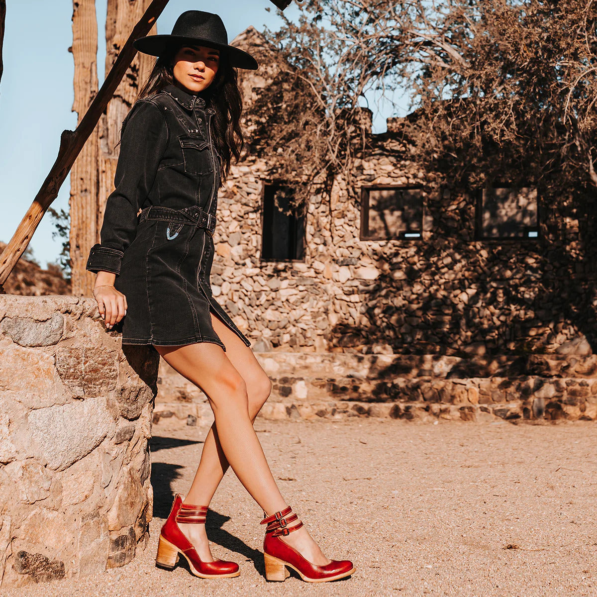 Lynor™ | Strap Boots