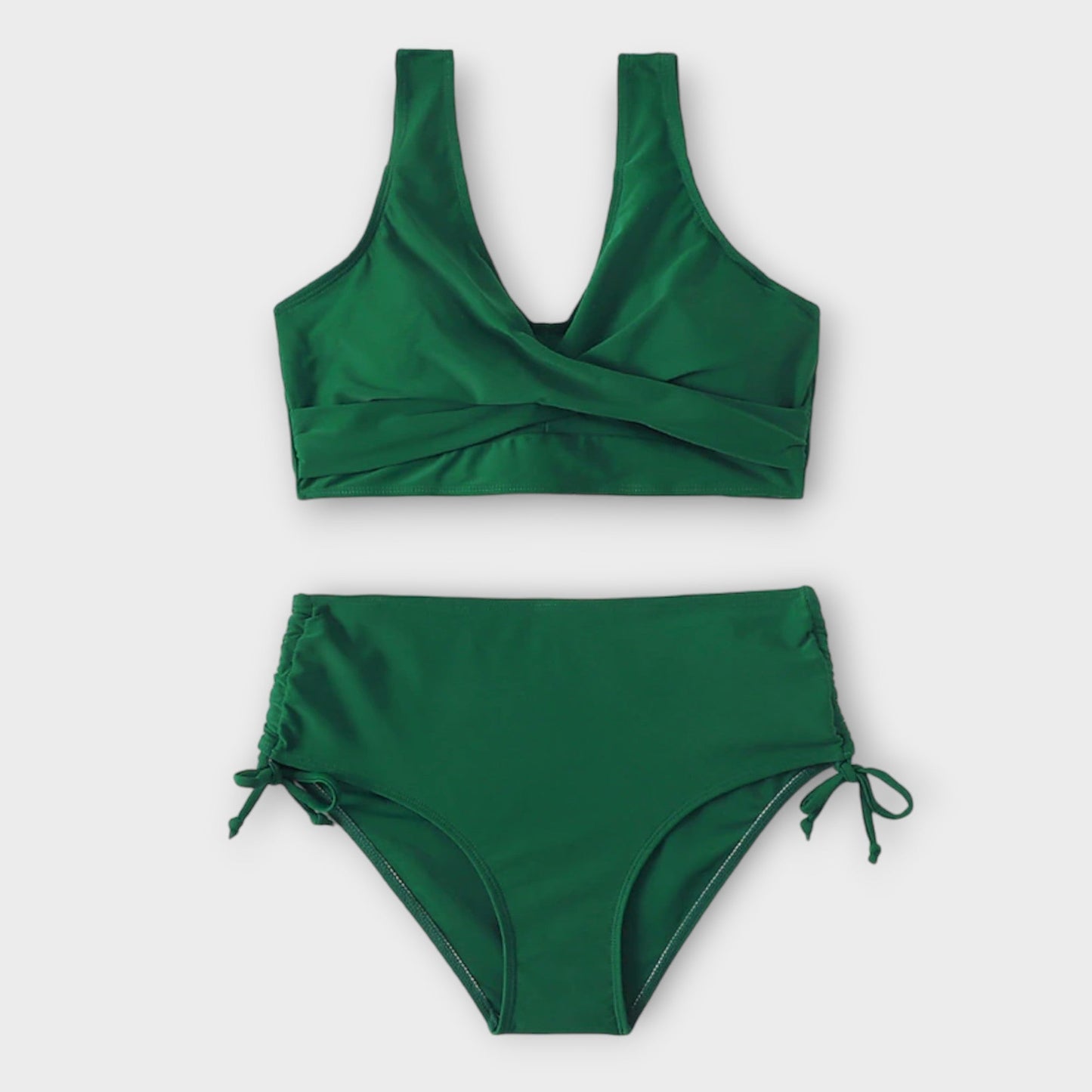 Lynor™ | Chic & Flattering Two-Piece Bikini for Effortless Elegance