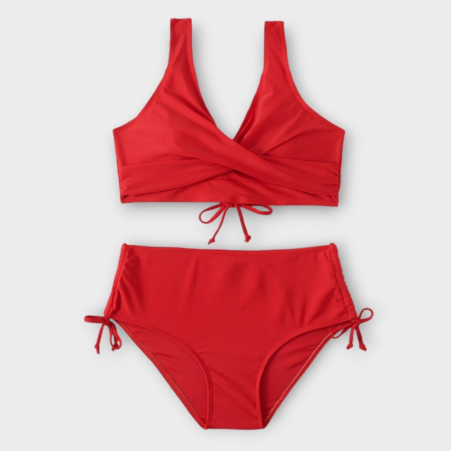 Lynor™ | Chic & Flattering Two-Piece Bikini for Effortless Elegance