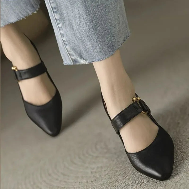 Lynor™ | Comfort Heels for an Active Lifestyle