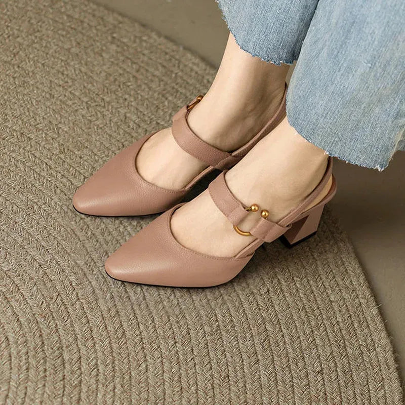 Lynor™ | Comfort Heels for an Active Lifestyle