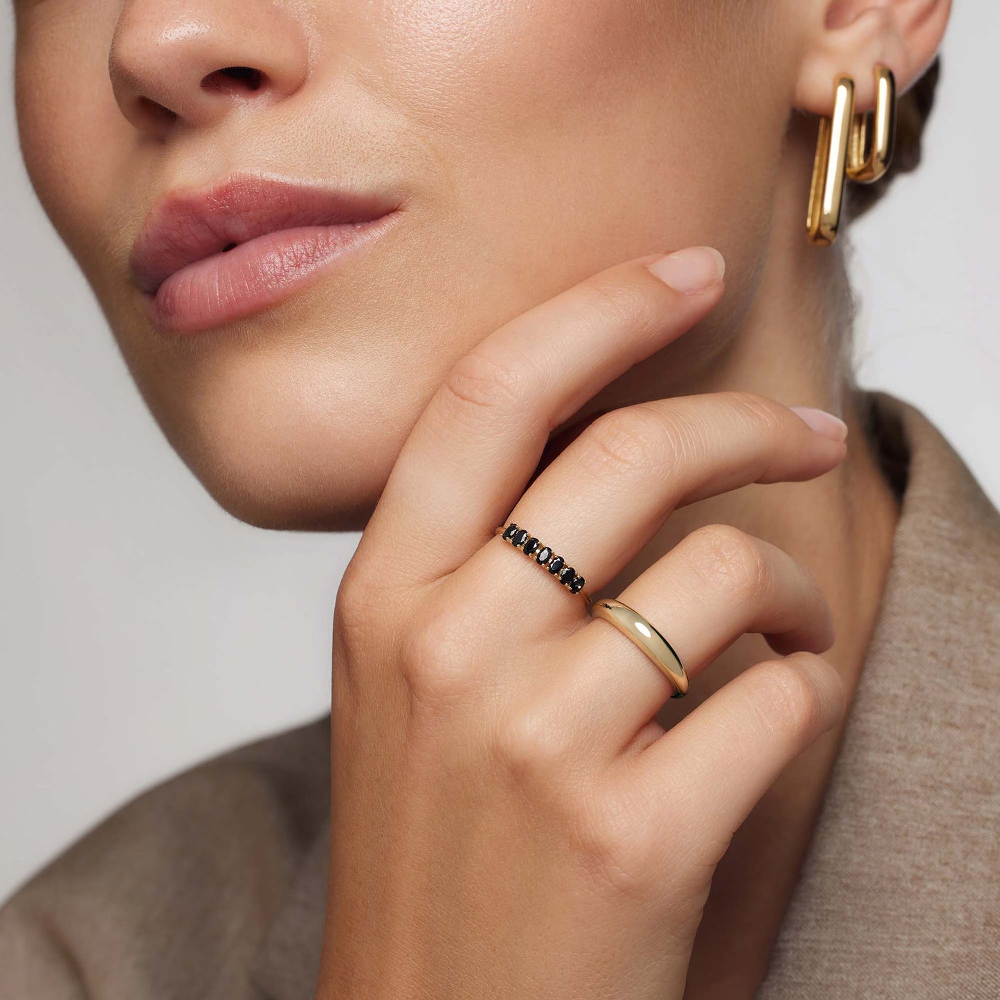 Lynor™ | Rock Solid Ring – Bold 14K Gold with a Sculpted Edge