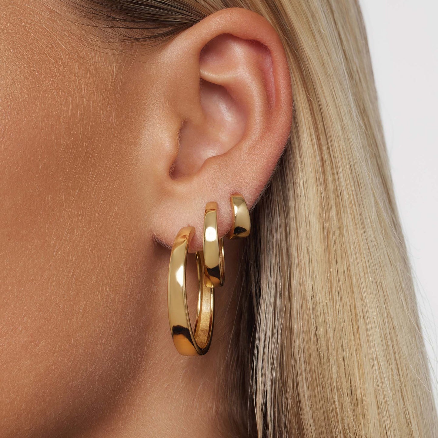 Lynor™ | Gia Statement Rings – Sculptural 18K Gold Elegance for Bold Expression