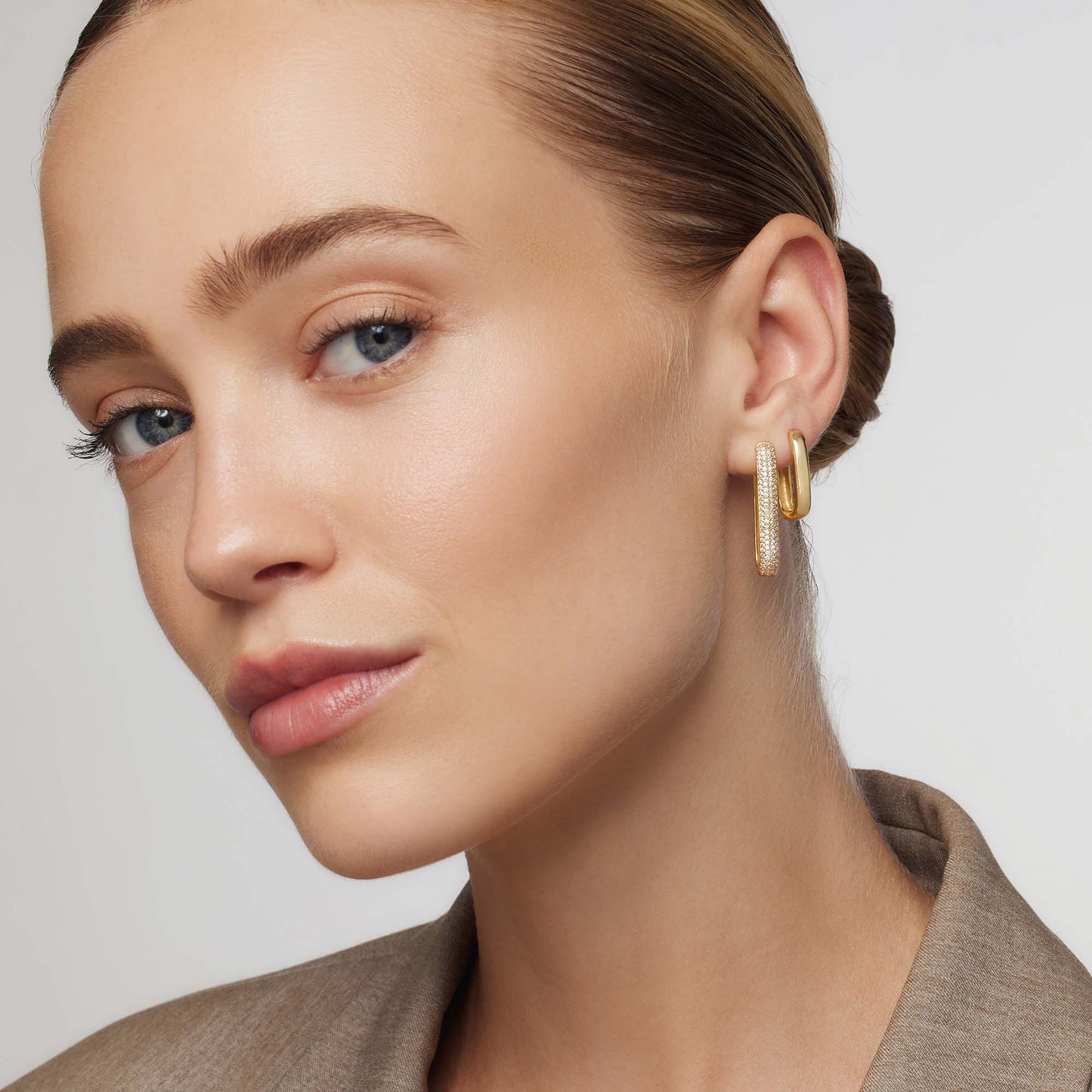 Lynor™ | Icon Pavé Rings – Bold 16K Gold Glamour with Sparkling Detail