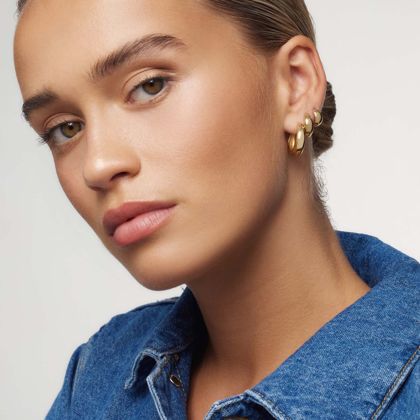 Lynor™ | Rue Statement Hoops – Bold 18K Gold Elegance with a Sculptural Edge