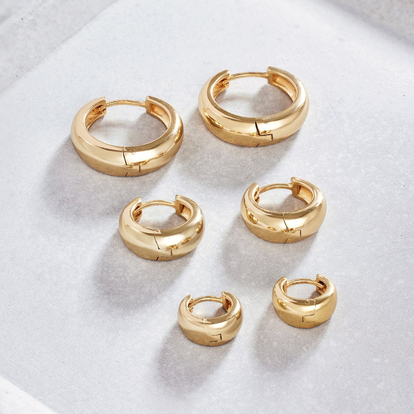 Lynor™ | Rue Mini Earrings – Subtle 18K Gold Elegance for Everyday Wear