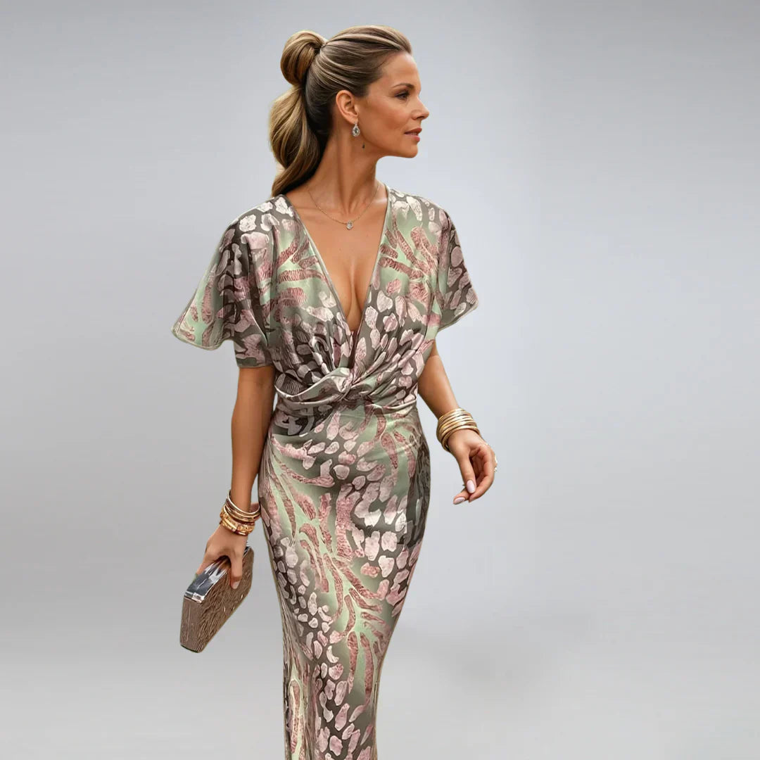 Lynor™ | Twist-Front V-Neck Maxi Dress – Flattering Fit with Elegant Detail