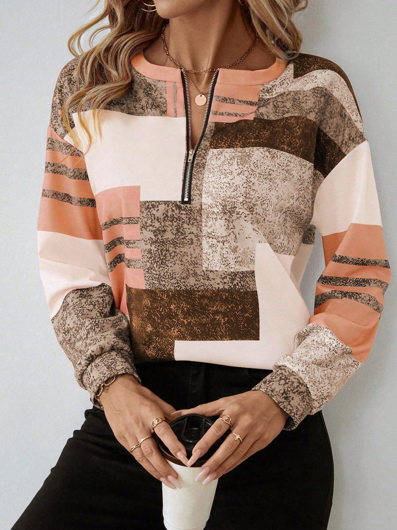 Lynor™ | Chic Vintage-Inspired Sweatshirt