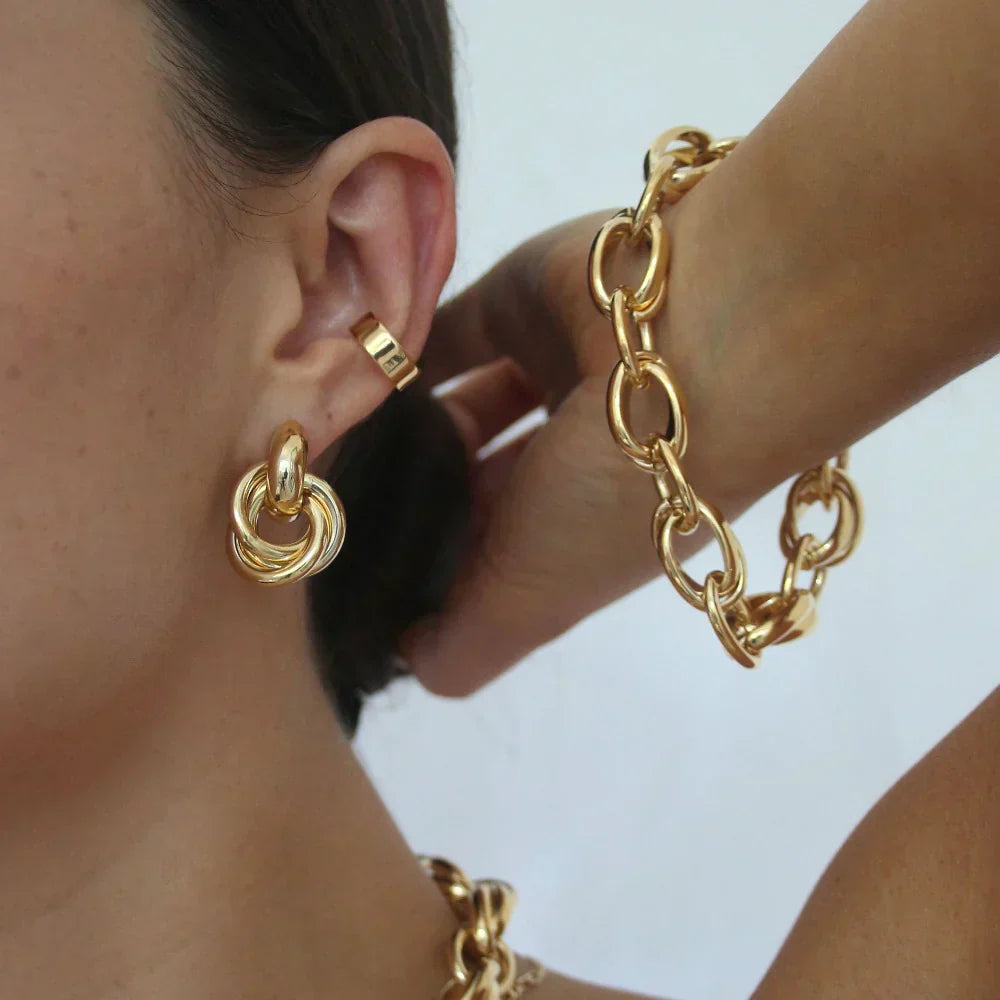 Lynor™ | Statement Interwoven Earrings – Elegant 14K Gold with a Twisted Touch