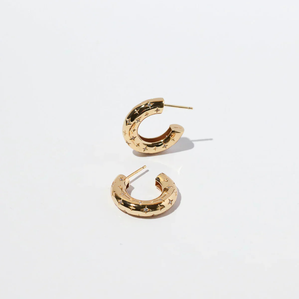 Lynor™ | Cosmic Hoop Earrings – Radiant 16K Gold with a Celestial Twist