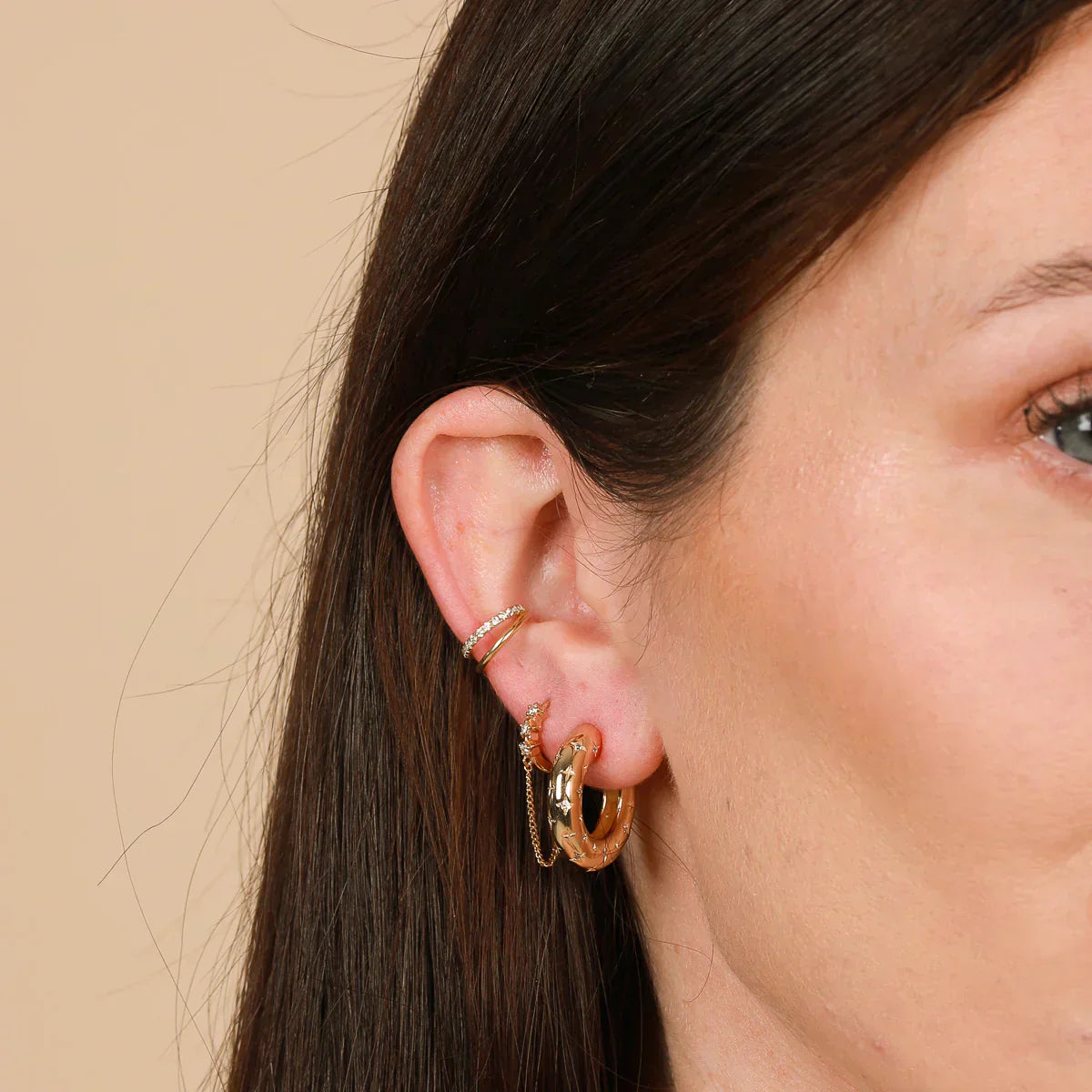 Lynor™ | Cosmic Hoop Earrings – Radiant 16K Gold with a Celestial Twist