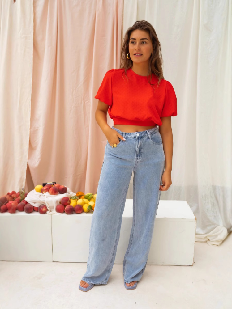 Lynor™ | Cropped Blouse – Modern Cut, Effortless Edge