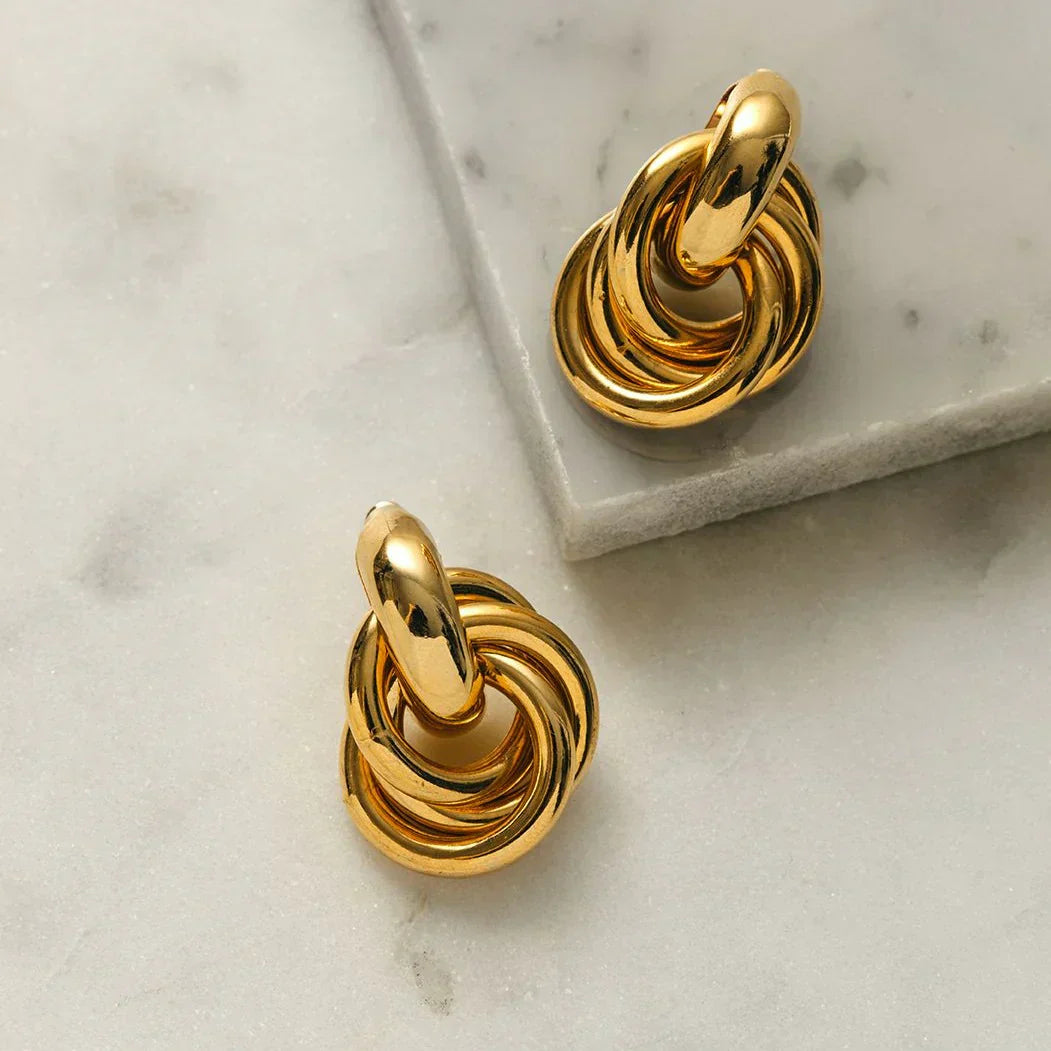 Lynor™ | Statement Interwoven Earrings – Elegant 14K Gold with a Twisted Touch