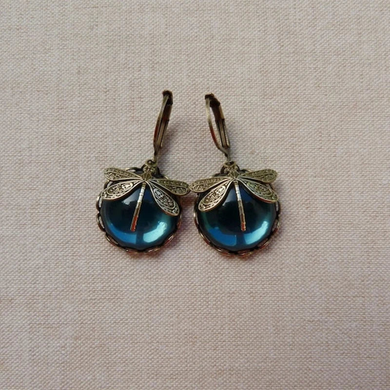 Lynor™ | Earrings in Antique Gold