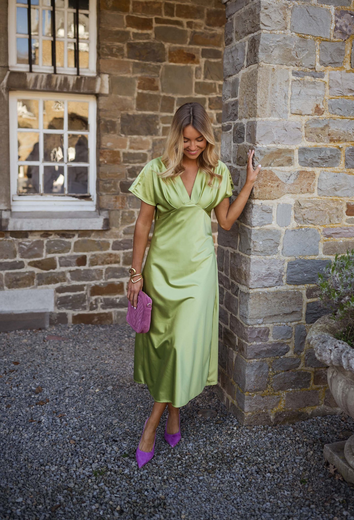 Lynor™ | Satin V-Neck Dress – Sleek, Silky & Effortlessly Elegant