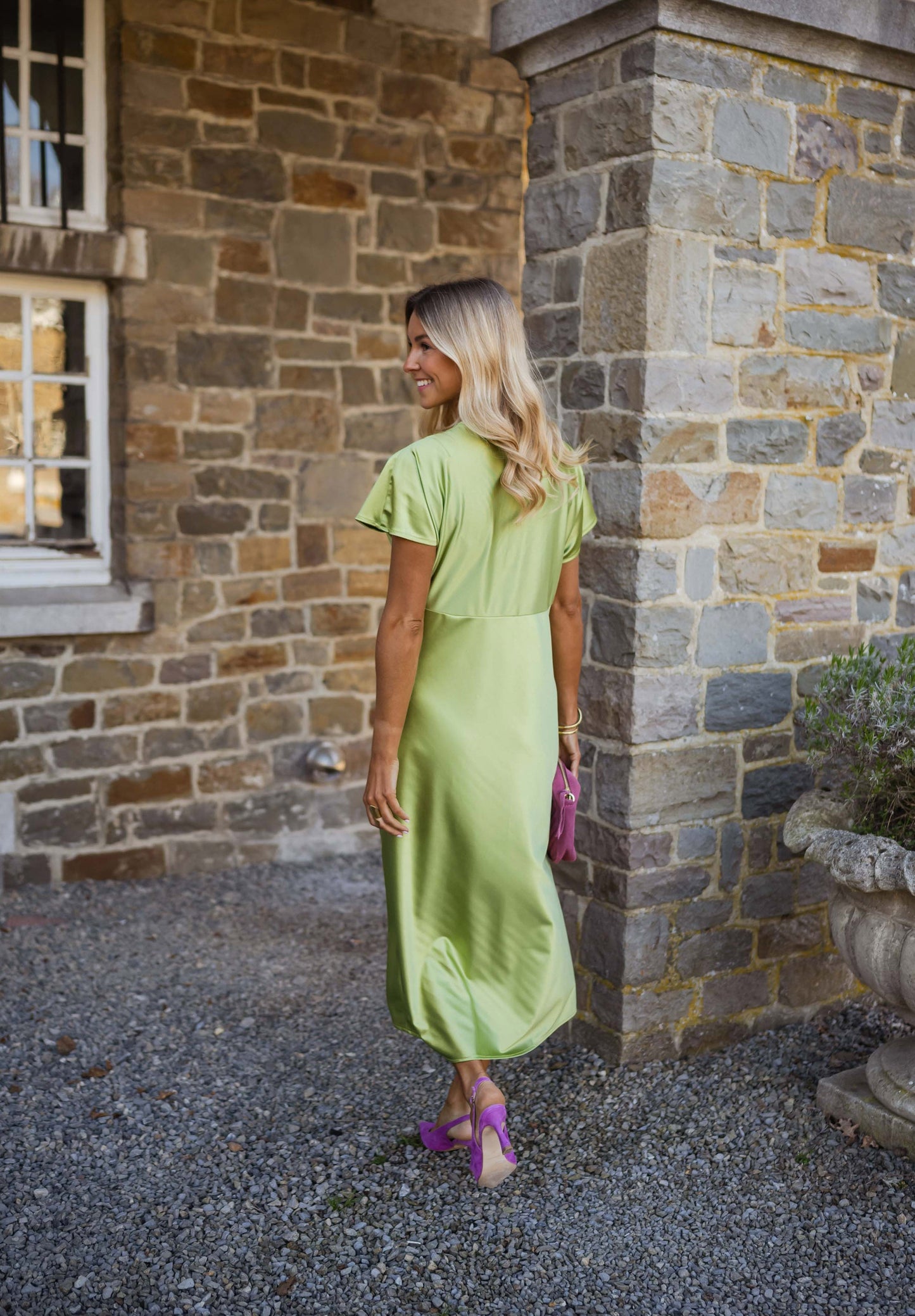 Lynor™ | Satin V-Neck Dress – Sleek, Silky & Effortlessly Elegant