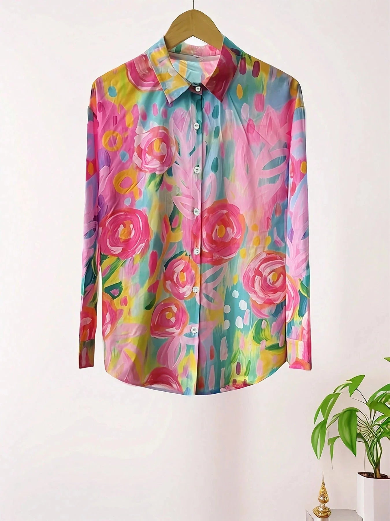 Lynor™ | Colourful Blouse with Playful Print