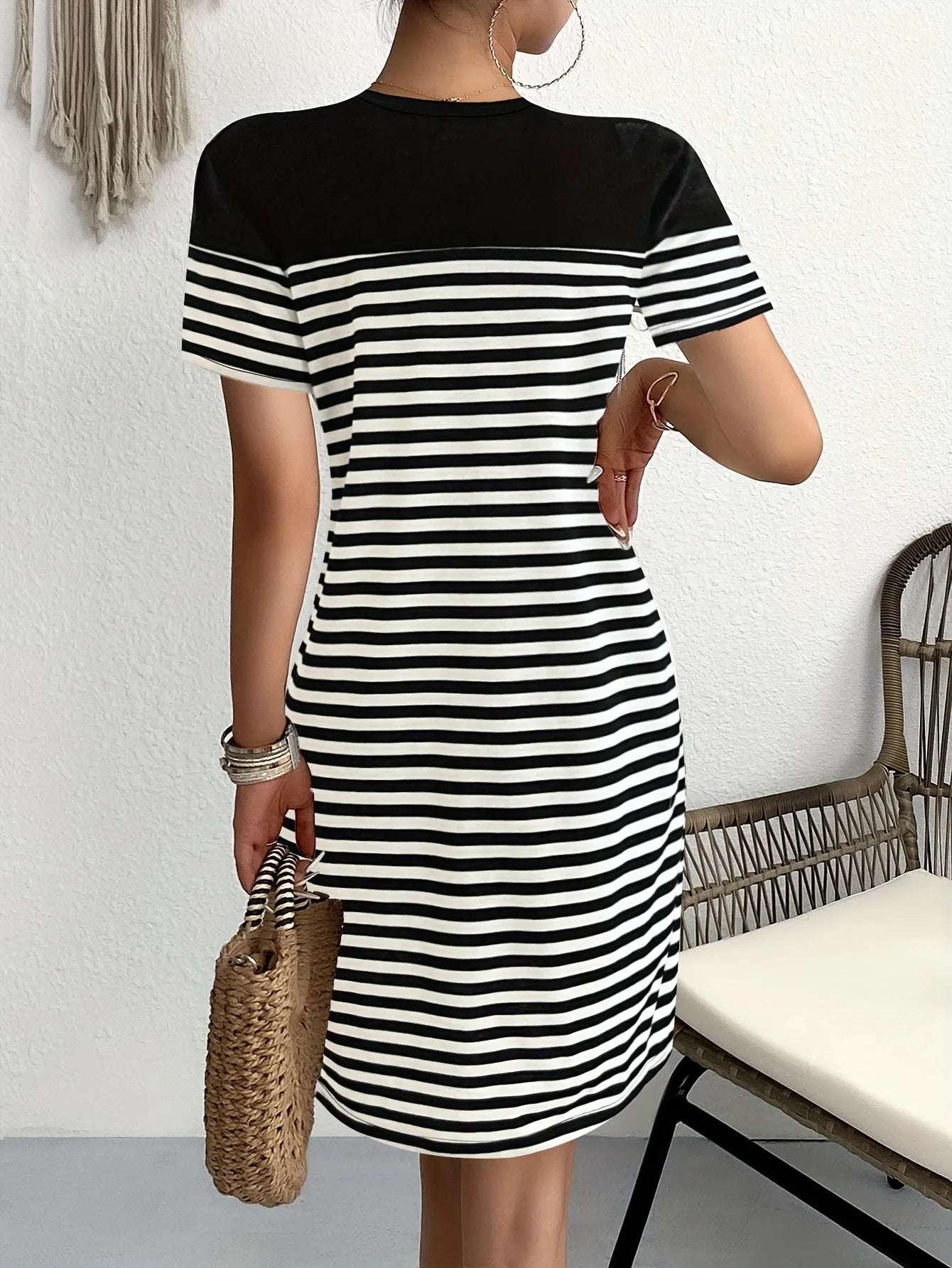 Lynor™ | Black & White Striped T-Shirt Dress with a Casual Chic Twist