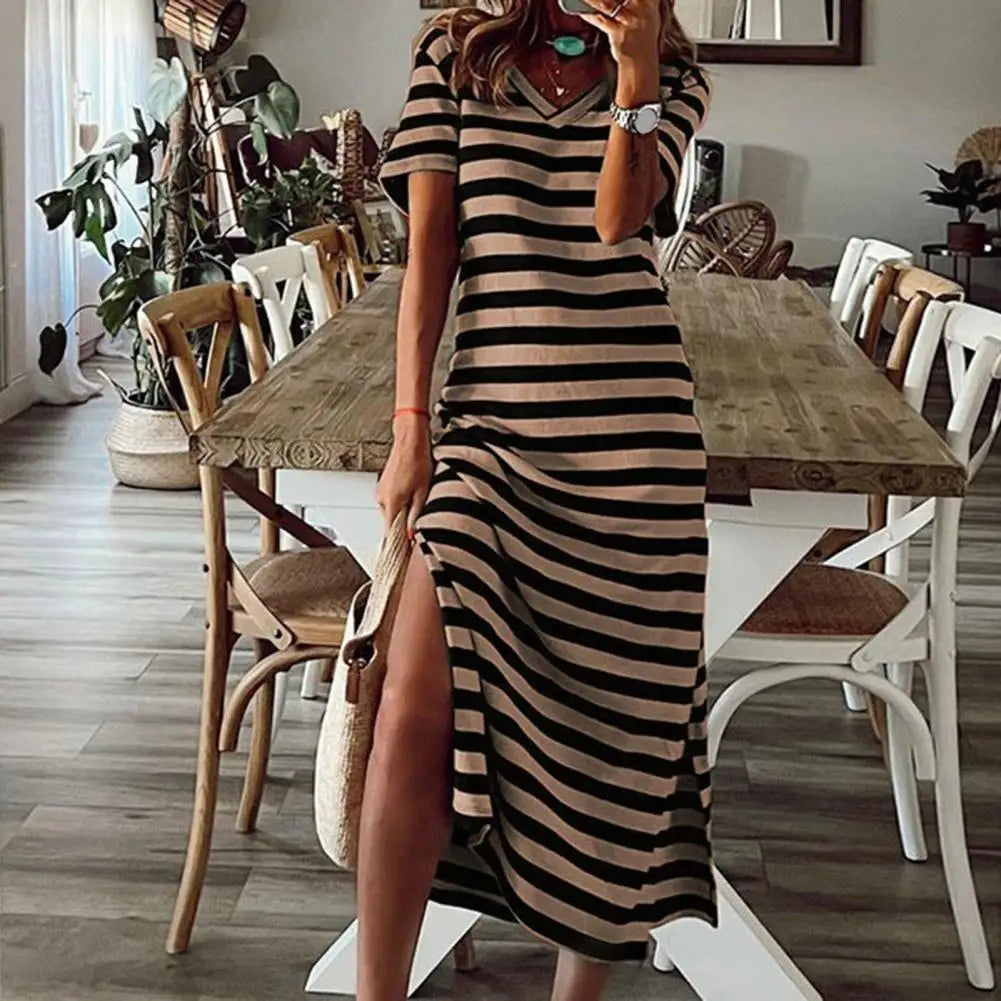 Lynor™ | Striped Bodycon Midi Dress with Side Slit and V-Neckline