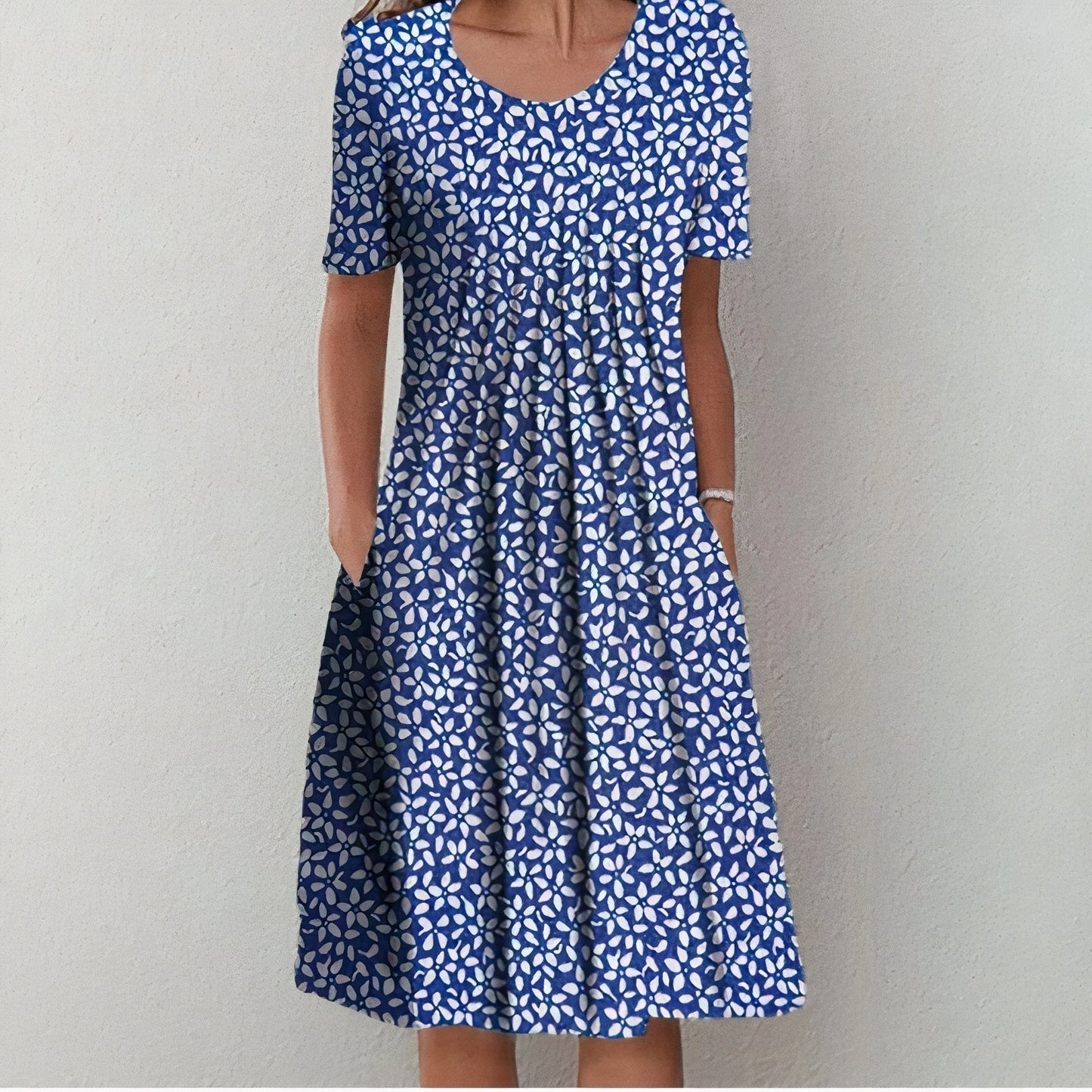 Lynor™ | Flattering Floral Dress