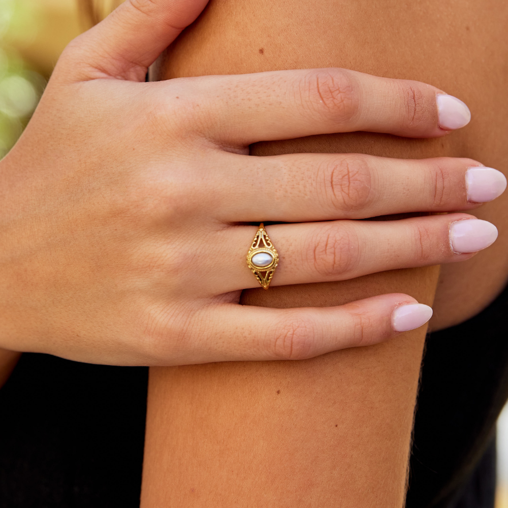 Lynor™ | Royal Vintage Pearl Ring