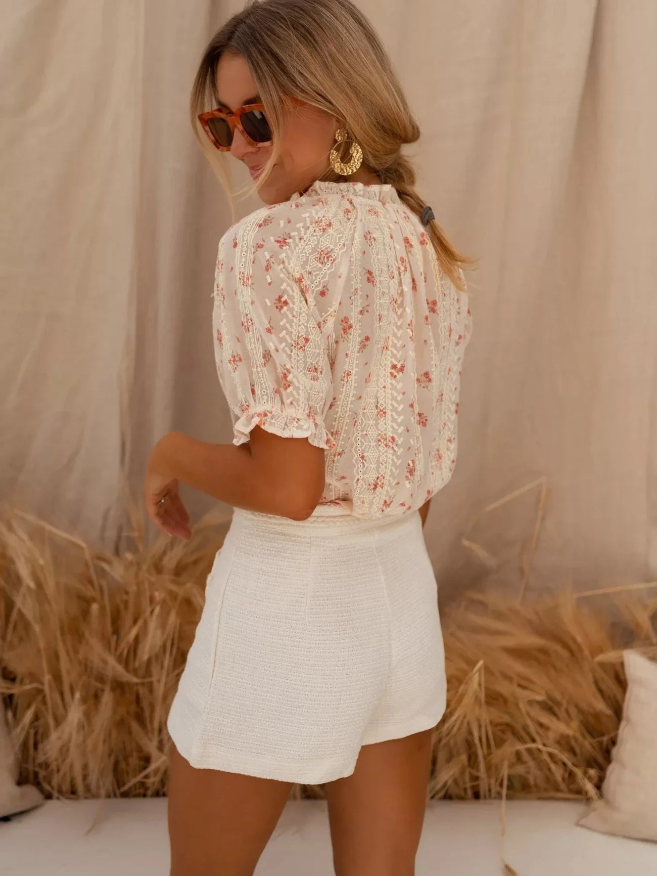 Lynor™ | Floral Elegance Blouse – Feminine Charm in Full Bloom