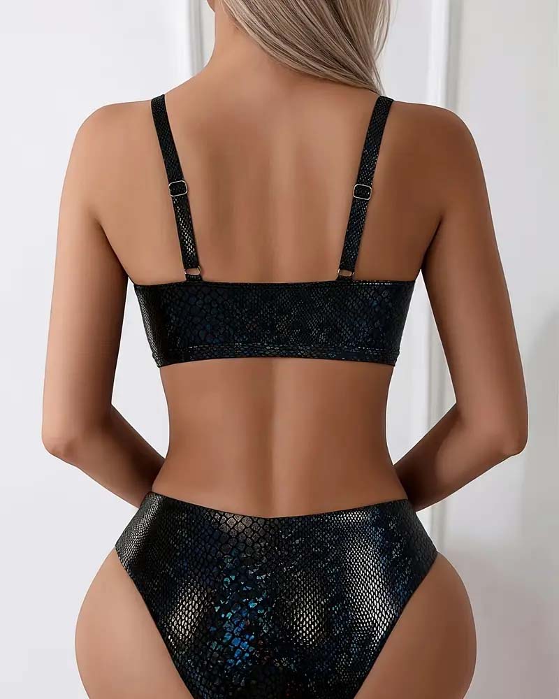 Lynor™ | Triangle High-Cut Bikini Top – Snake Print