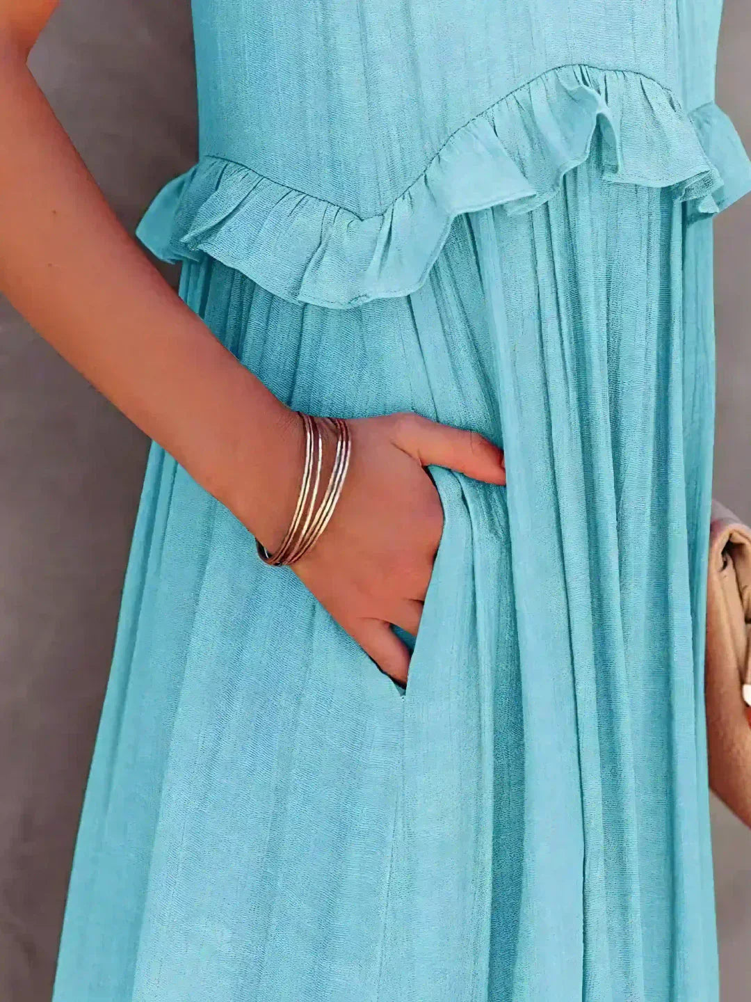 Lynor™ | Elegant Sleeveless Dress with Ruffles