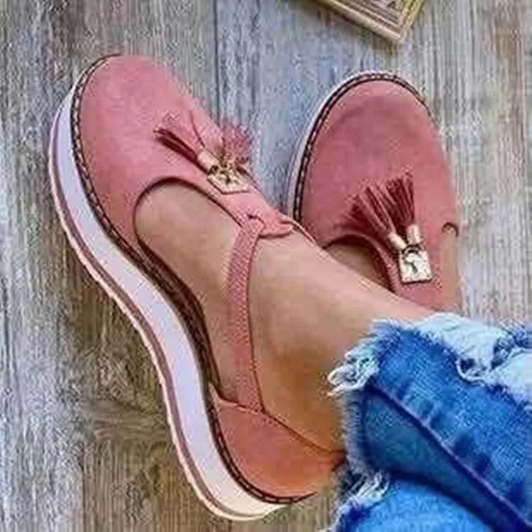 Lynor™ | Tassel Chic Loafer Step Bold