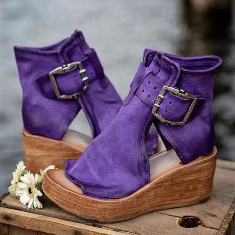 Lynor™ | The Rivage Buckle Wedge