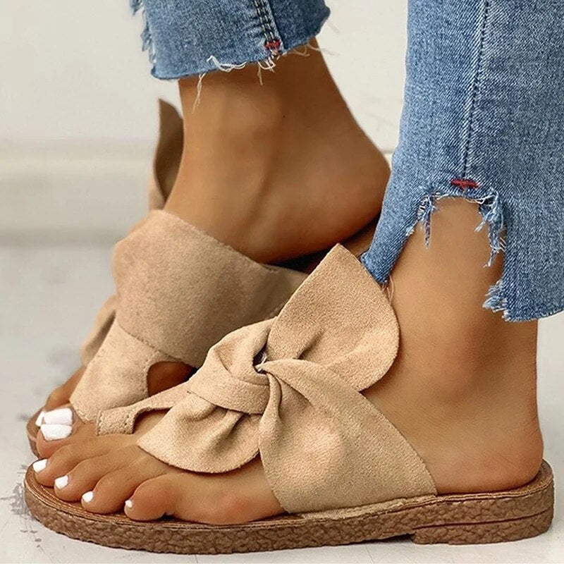 Lynor™ | Bow Bliss Slide Effortless Charm