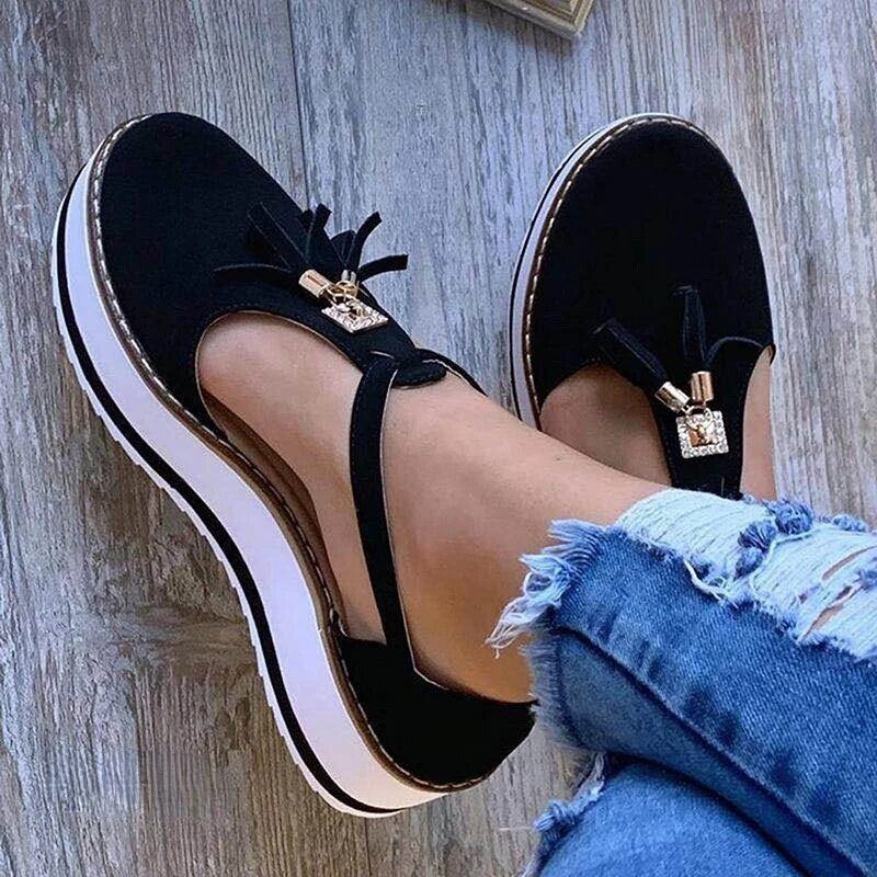 Lynor™ | Tassel Chic Loafer Step Bold