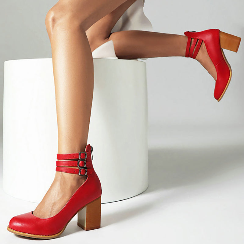 Lynor™ | Chunky Heel Sandals with Simple Ankle Strap – Minimalist Elegance, Maximum Stability