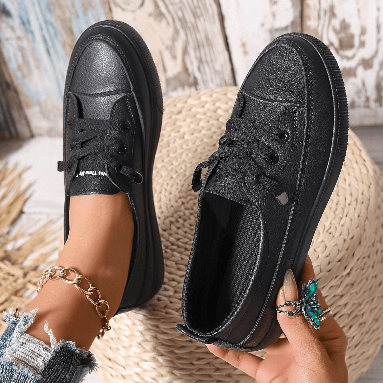 Lynor™ | Classic Lace-Up Casual Sneakers