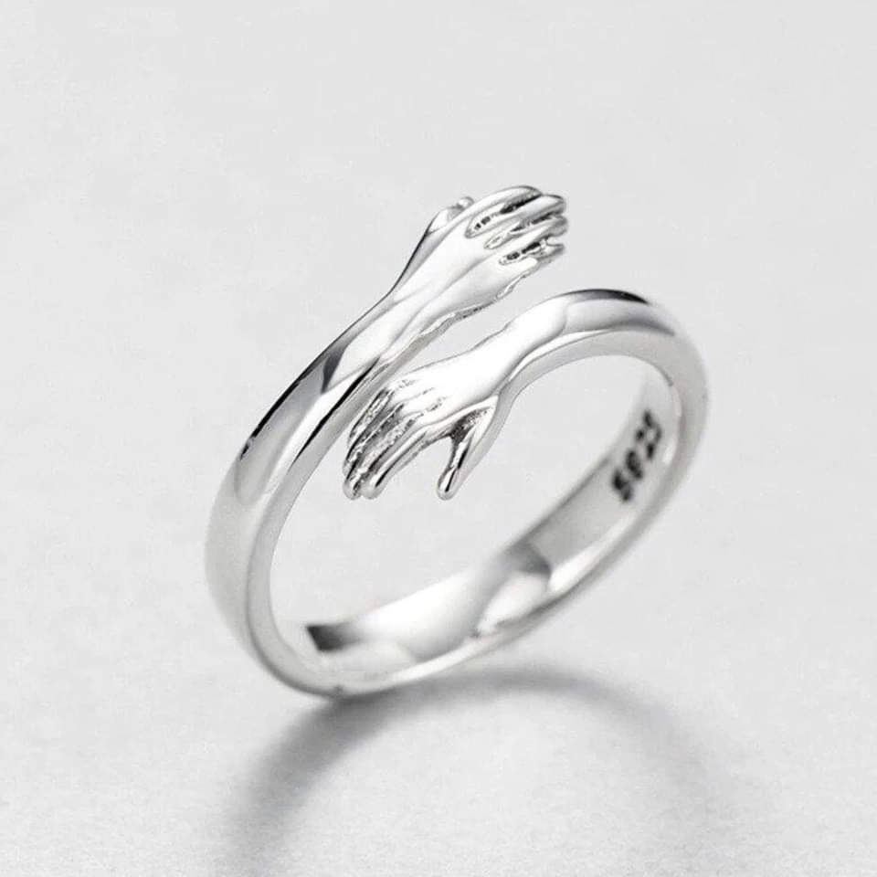 Lynor™ | Adjustable Silver Hug Ring – Gentle Embrace in Elegant Form