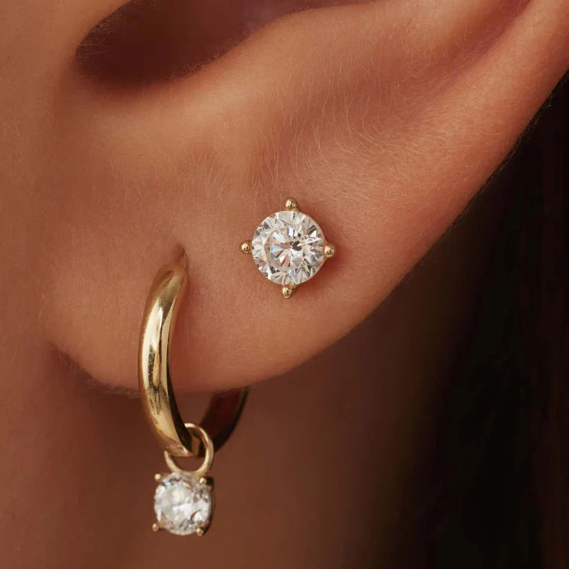Lynor™ | Moonbeam Stone Earrings – Elegant 14K Gold with a Celestial Glow
