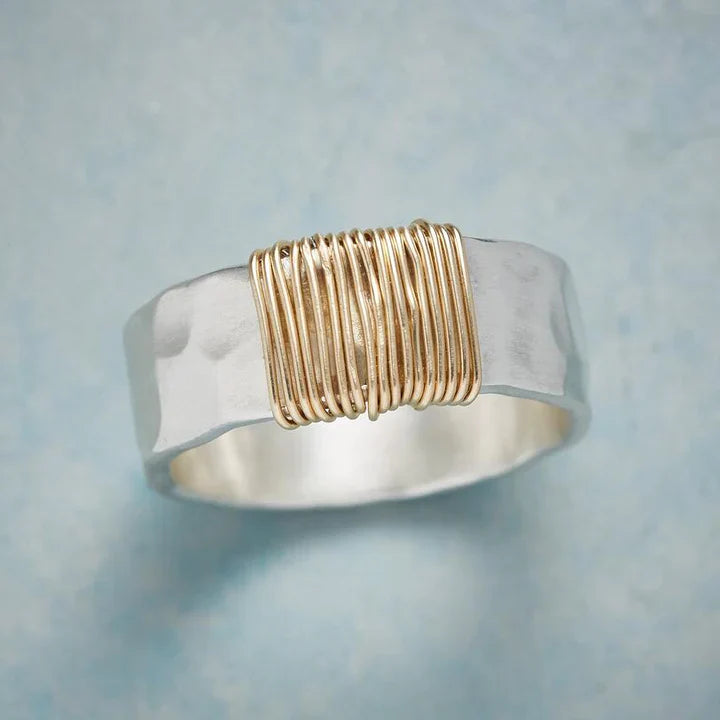 Lynor™ | Vintage Silver Ring with Gold Thread – Timeless Two-Tone Elegance