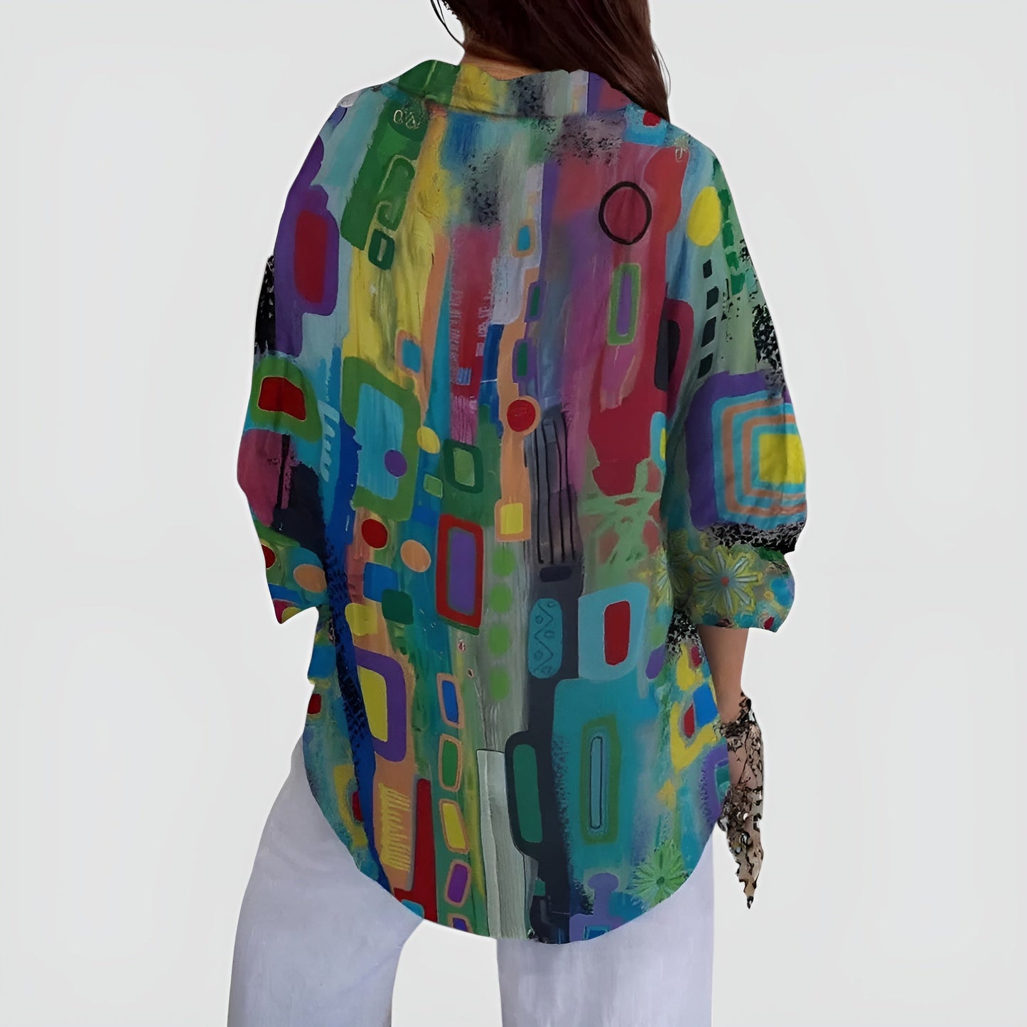 Lynor™ | Geometric Pattern Blouse – Modern Design with Stylish Edge