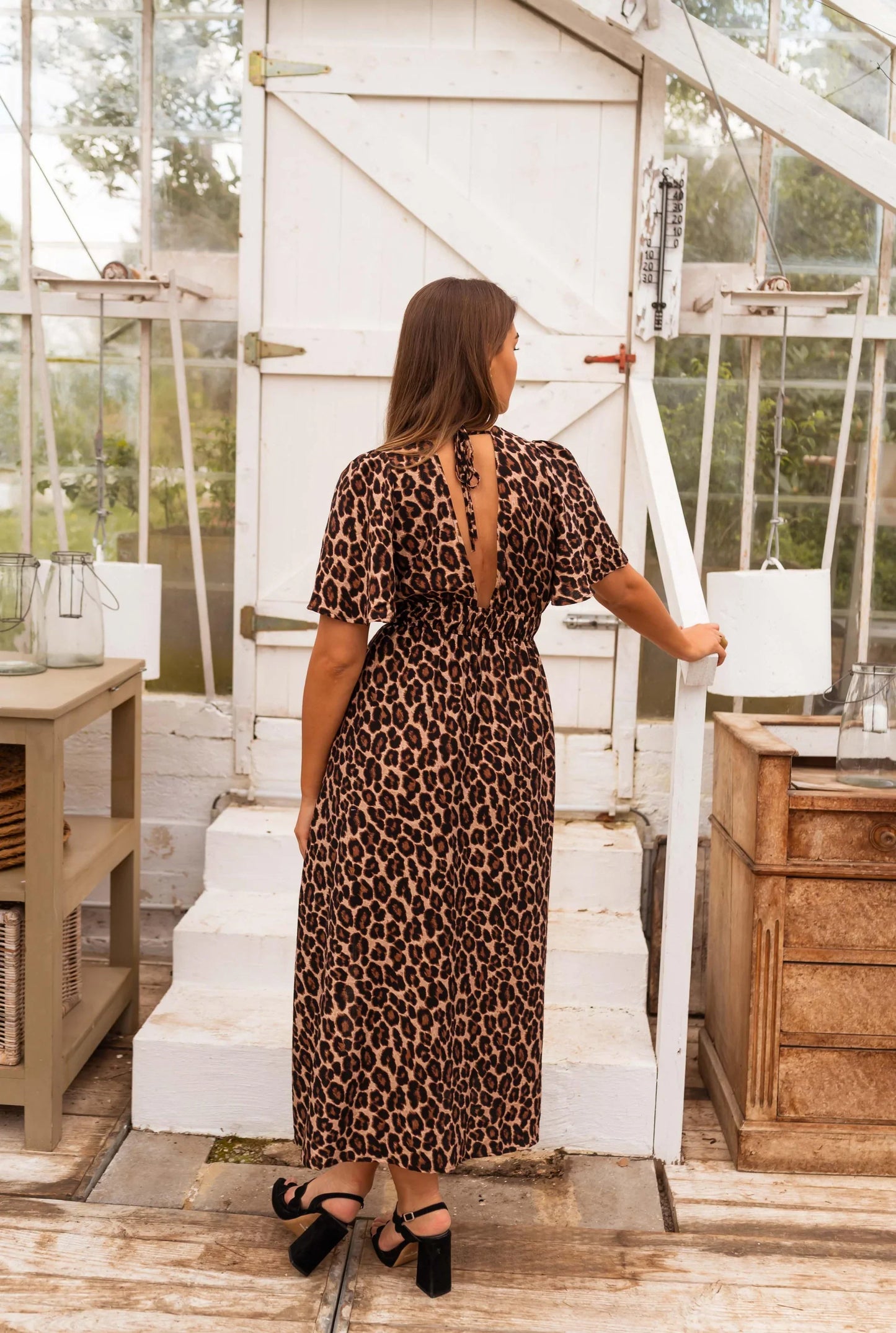 Lynor™ | Flowing Leopard Print Maxi Dress