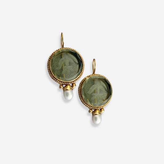 Lynor™ | Vintage Earrings with Green Stone and Pearl