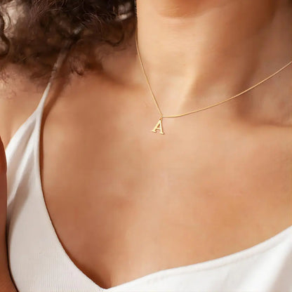 Lynor™ | Love Letter Initial Necklace – Personalized 18K Gold with Sentimental Charm