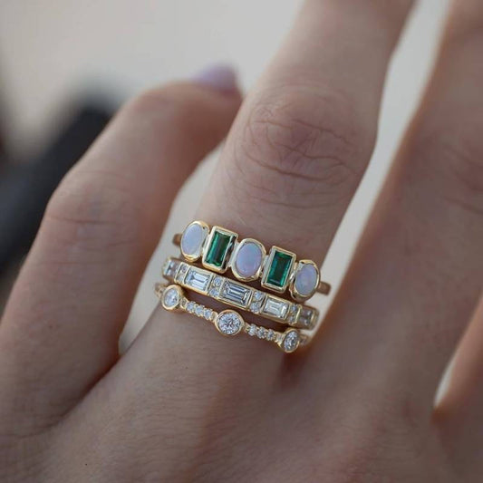 Lynor™ | Vintage Rings with White & Green Opal – Timeless Color Poetry